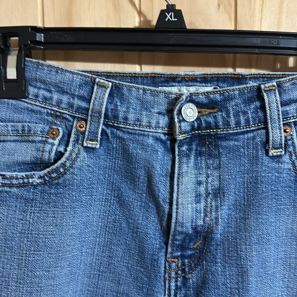 Levi’s 515 Bootcut originally altered to Capris - Picture 2 of 5